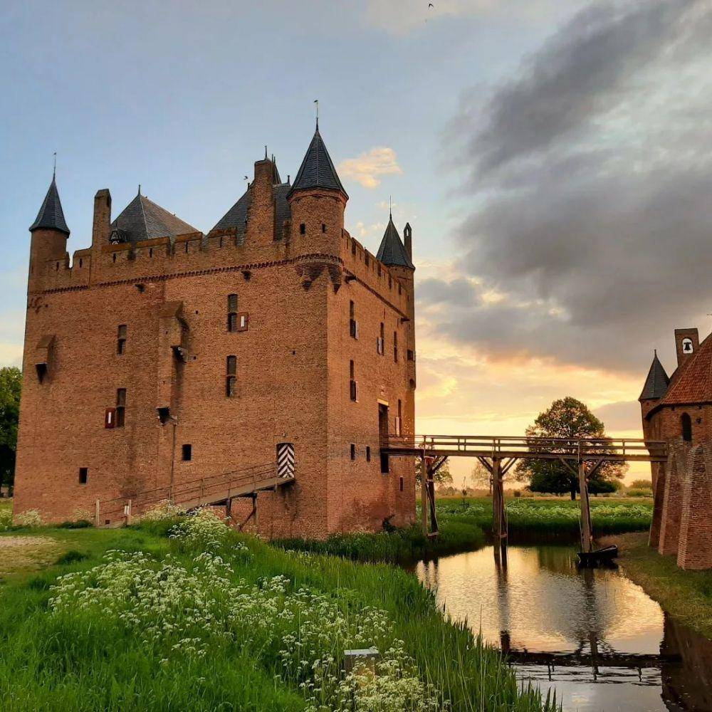potret Doornenburg Castle (instagram.com/kasteeldoornenburg)