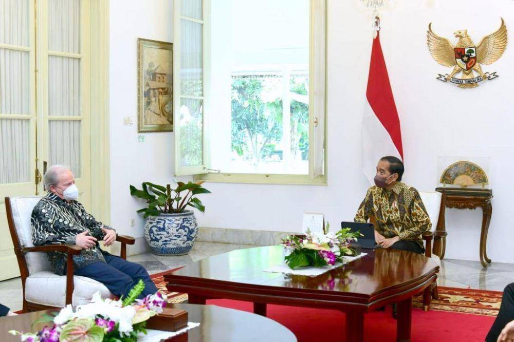 Presiden Jokowi Bertemu Delegasi Bank Dunia di Istana Merdeka, Jakarta, Rabu (16/2/2022). (dok. Setpres)