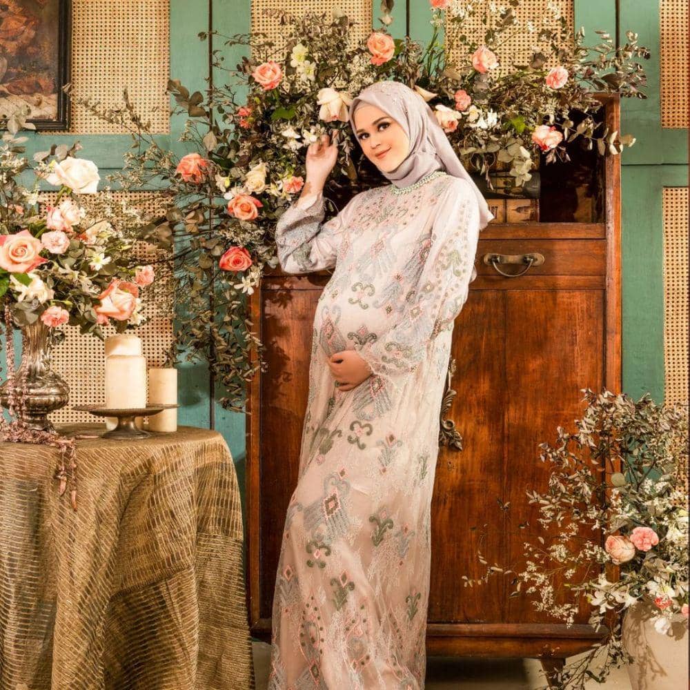 pemotretan kehamilan Cut Meyriska (instagram.com/riomotret)