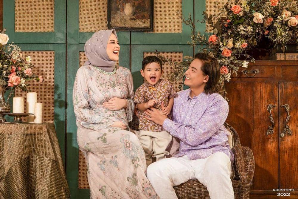 pemotretan kehamilan Cut Meyriska (instagram.com/riomotret)