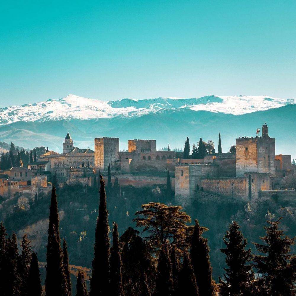 potret La Alhambra Castle (instagram.com/gospain.jp)