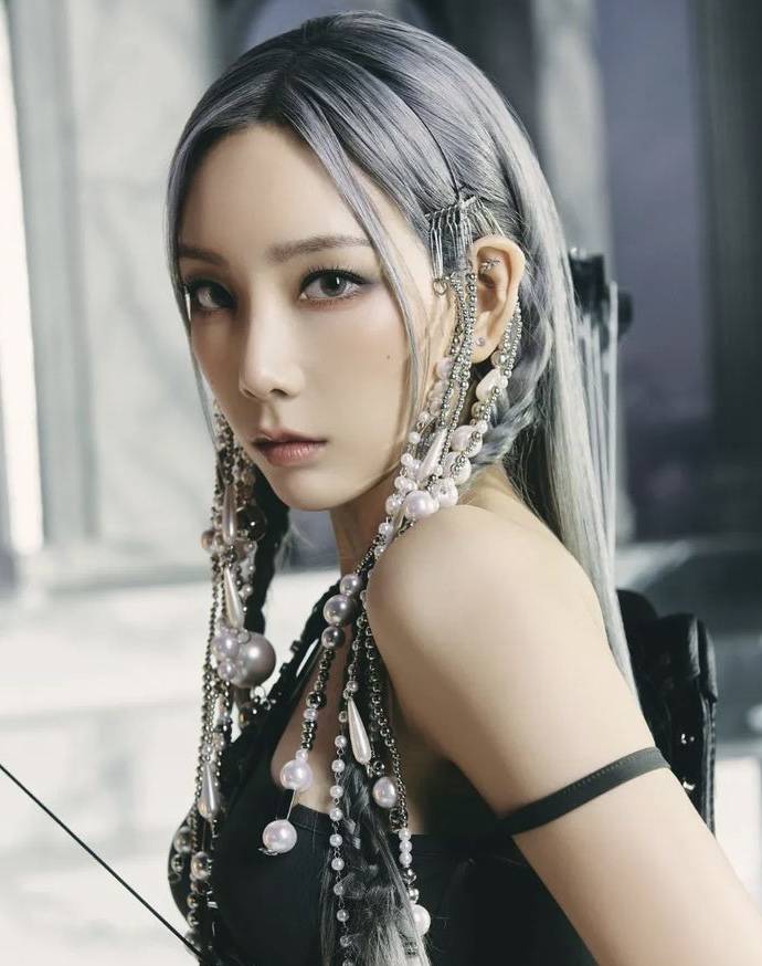Taeyeon dalam MV INVU (instagram.com/smtown)