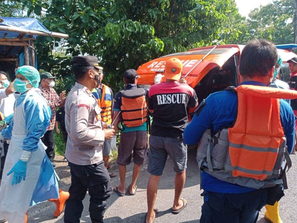 Jenazah dikirim RS Bhayangkara Polda DIY untuk pemeriksaan lebih lanjut.(doc Polsek Imogiri)