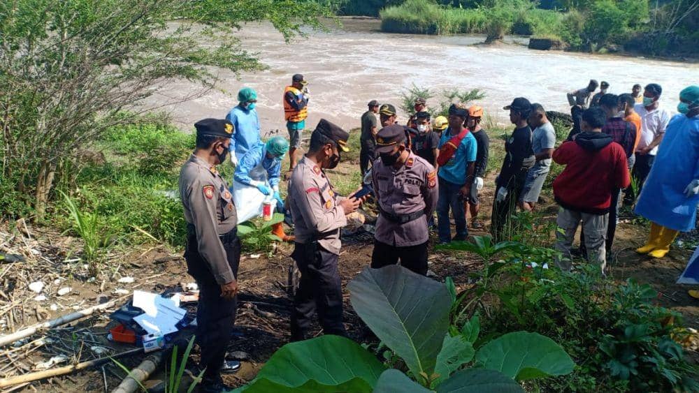 Penemuan mayat yang mengapung di Sungai Oya, Selopamioro, Imogiri, Bantul.(doc.Polsek Imogiri)