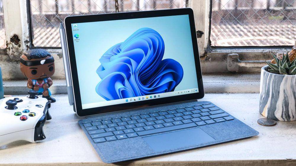 ilustrasi Microsoft Surface Go 3 (tomsguide.com)
