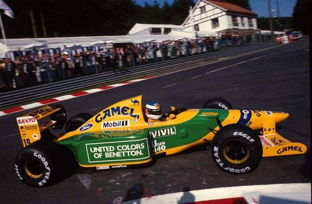 Michael Schumacher membela Benetton pada musim 1992. (maxf1.net)
