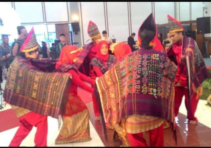Mengenal Ragam Tari Tor-tor Simalungun yang Masuk Kekayaan Nasional