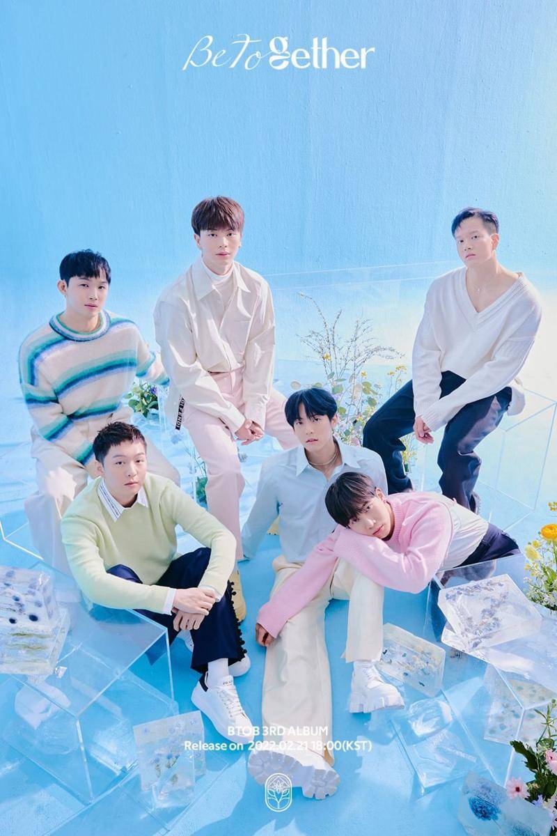 BTOB di konsep foto album Be Together (twitter.com/OFFICIALBTOB)