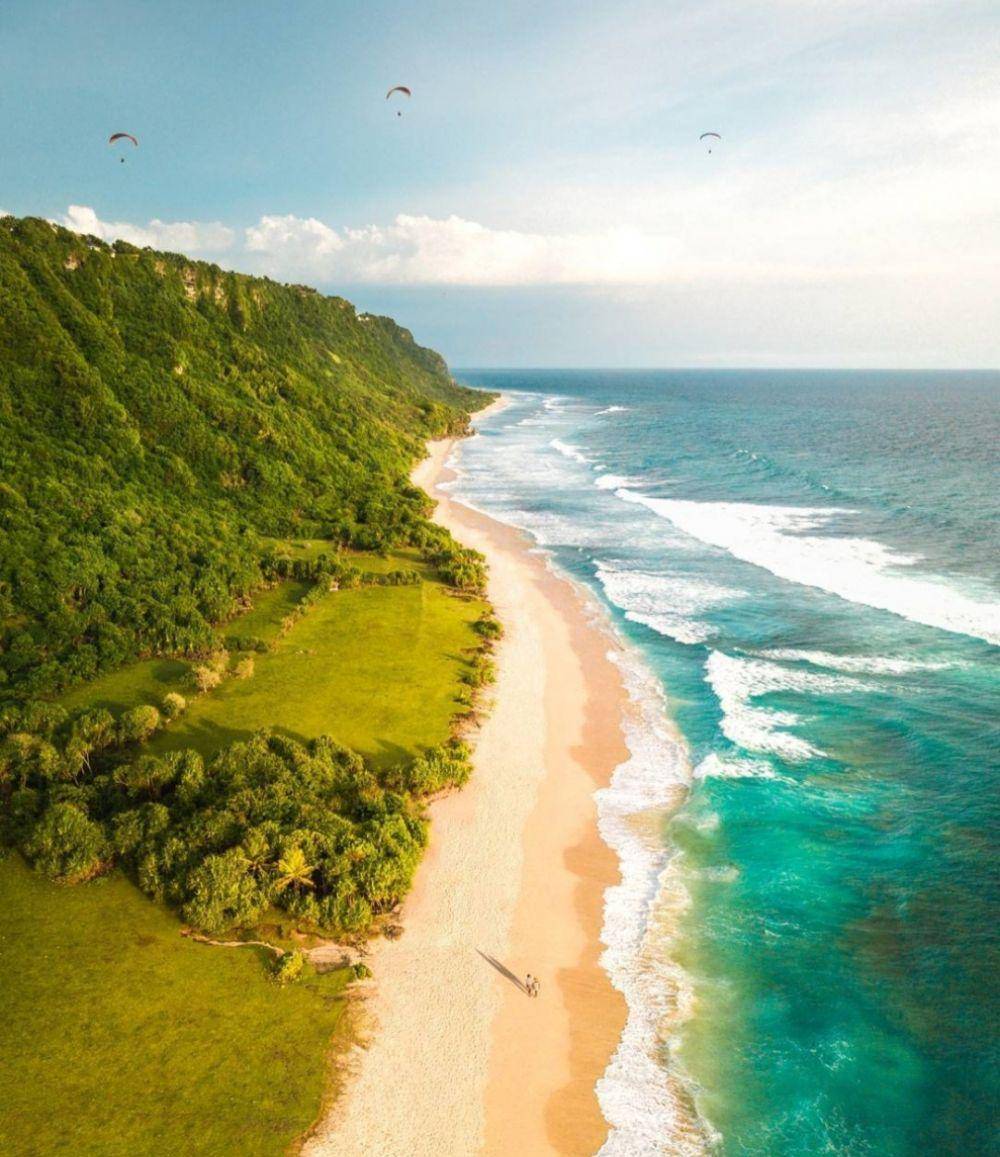 Pantai Nyang Nyang (instagram.com/airyindonesia)
