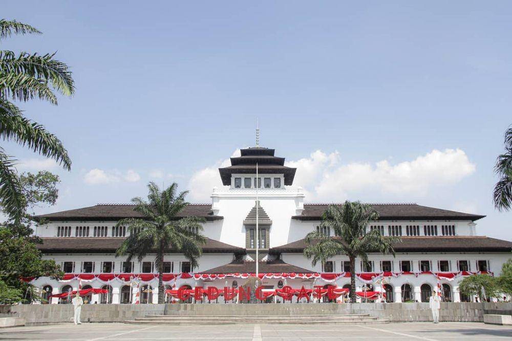 Gedung Sate Bandung (instagram.com/explorebandung)