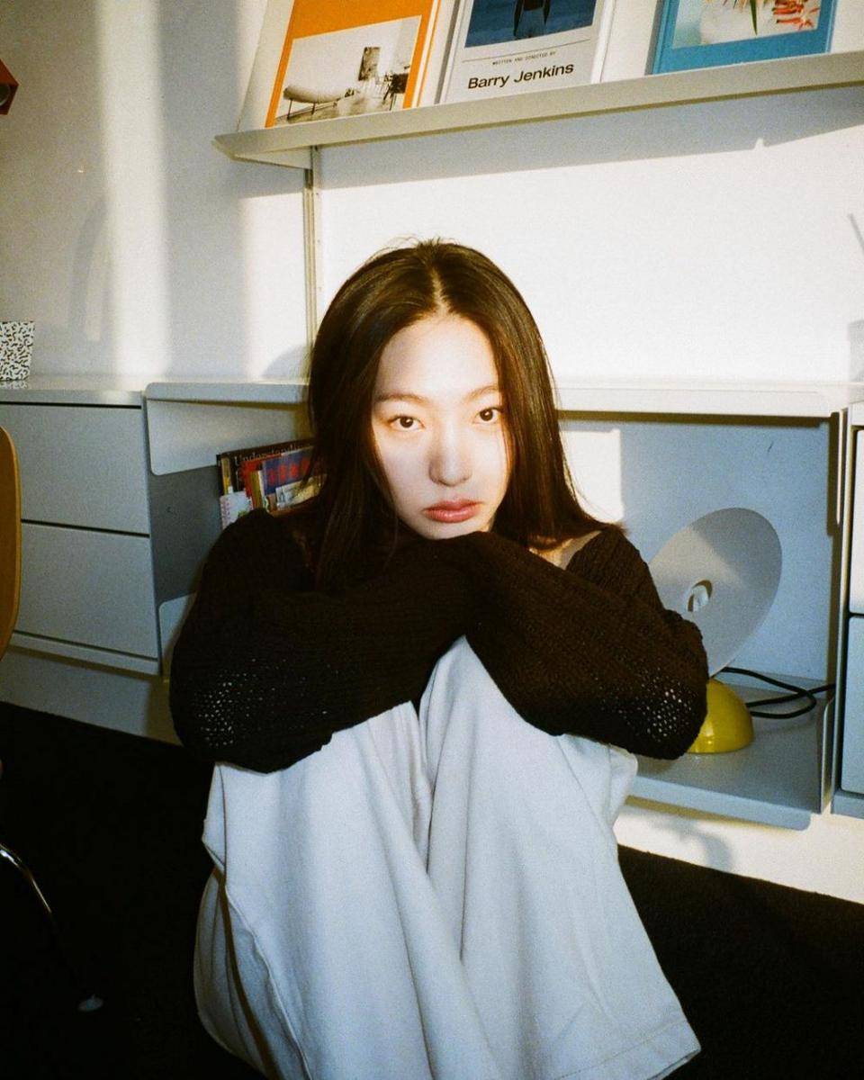 Lee Jin Yi (instagram.com/varoent_official)