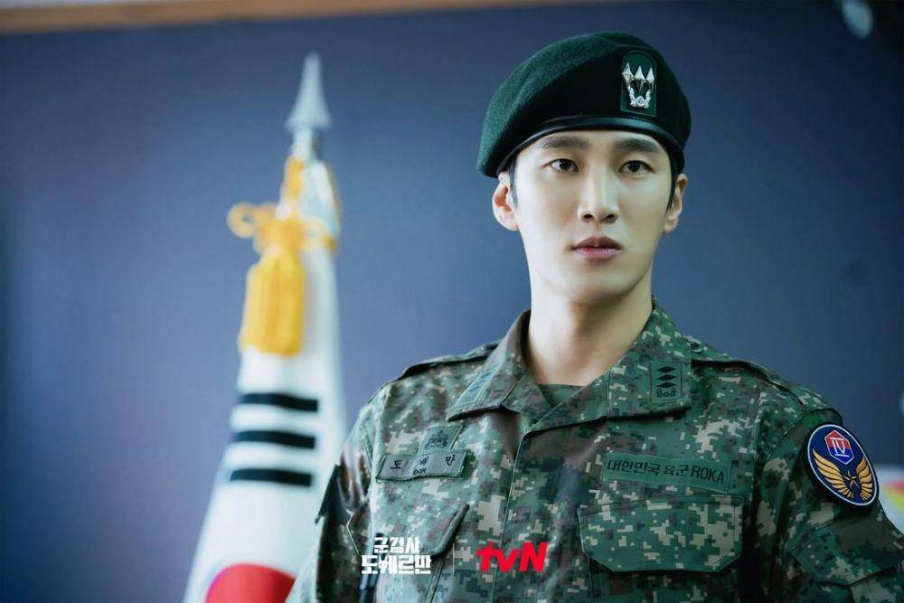 Ahn Bo Hyun di drama Military Prosecutor Doberman (instagram.com/tvn_drama)