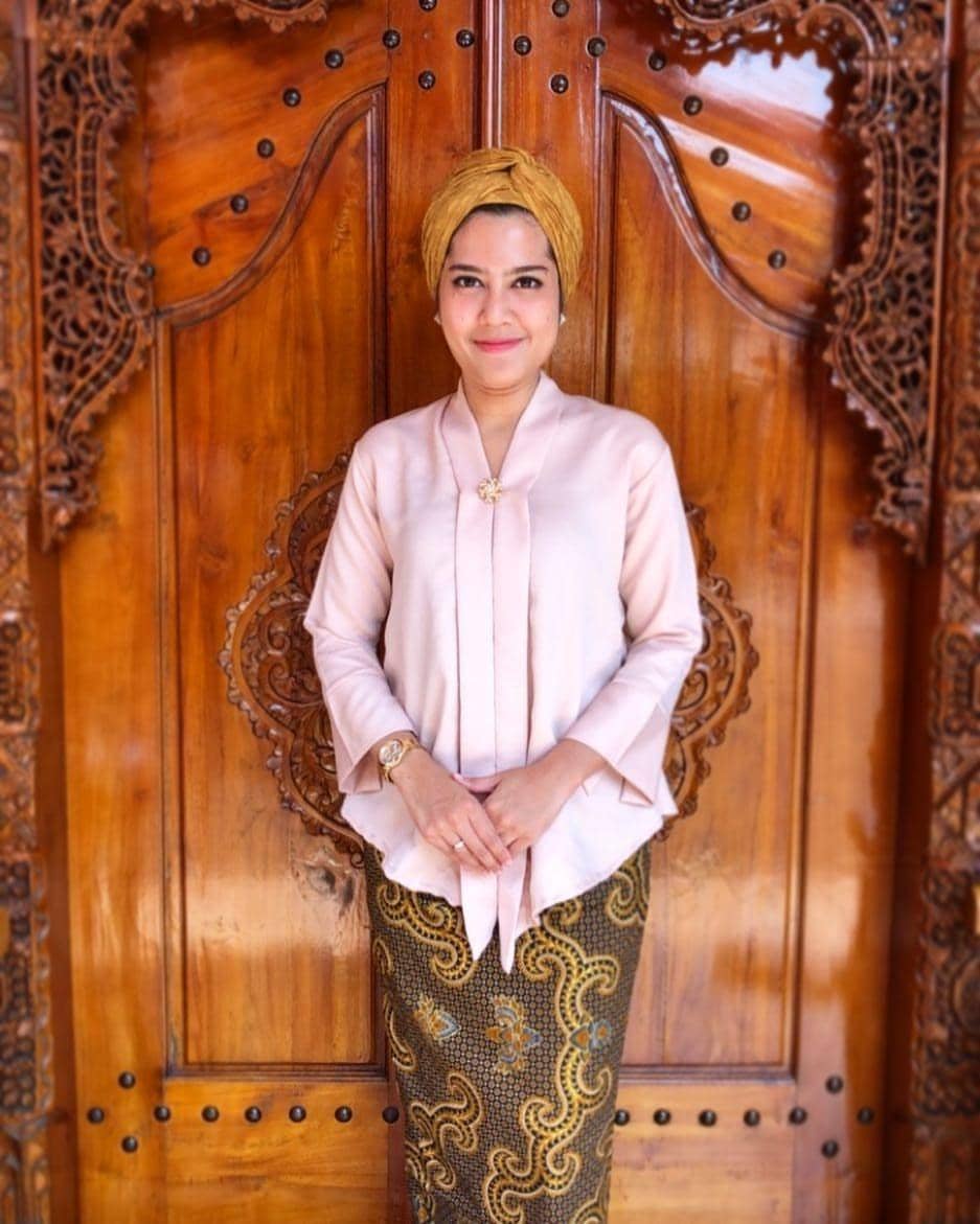 Kebaya Daniar Achri (instagram.com/daniar_achri)