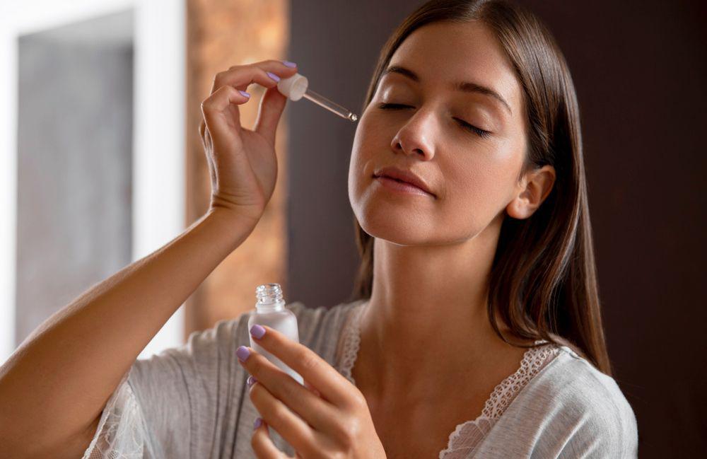 Rekomendasi Serum Mata Panda Ampuh, Bikin Mantan Gagal Move On