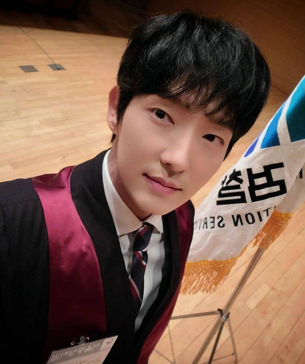 Lee Joon Gi sebagai pemeran drama Again My Life (instagram.com/actor_jg)