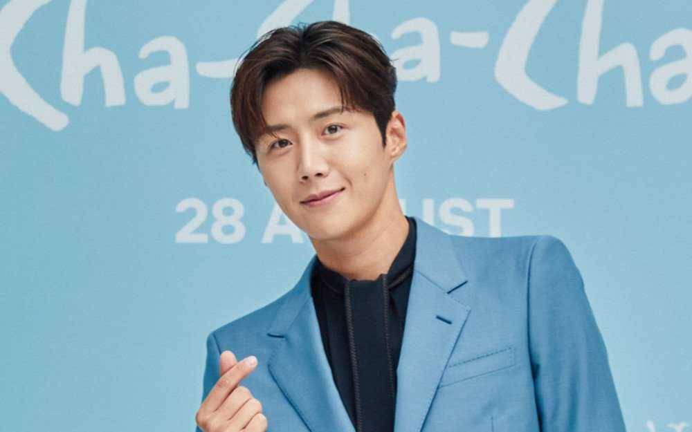 ilustrasi arti hubungan parasosial (allkpop.com)