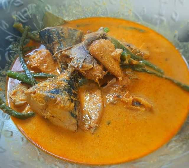 gulai ikan tongkol (instagram.com/maharany.sembiring14)