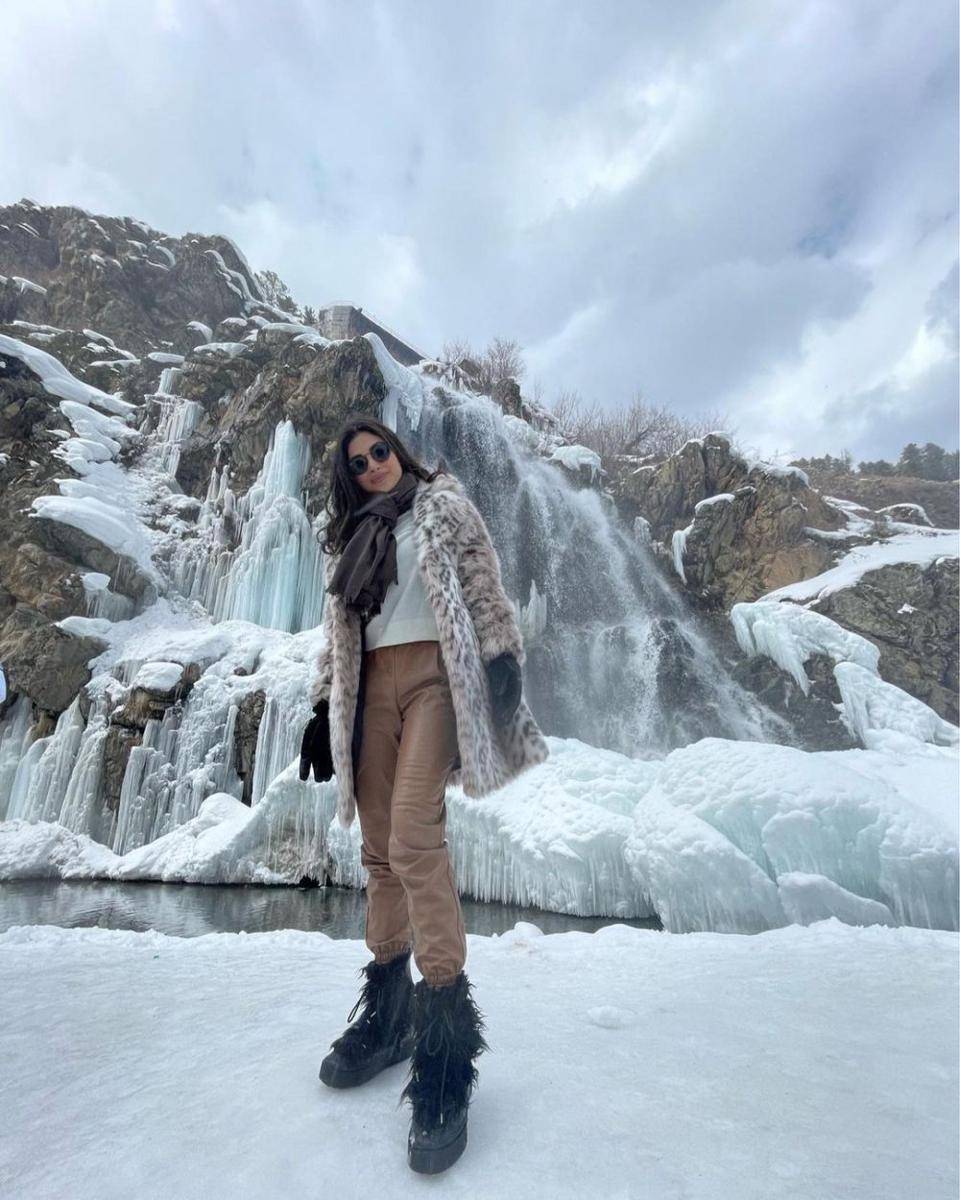 potret Mouni Roy (instagram.com/imouniroy)