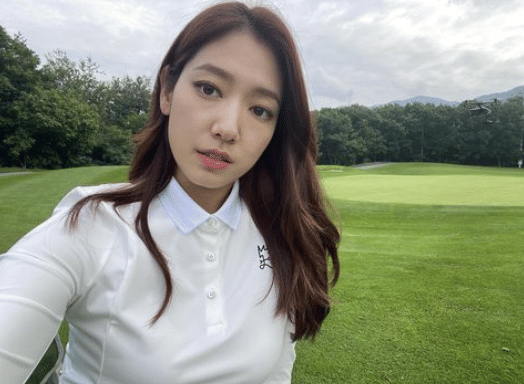 Park Shin Hye (instagram.com/ssinz7)