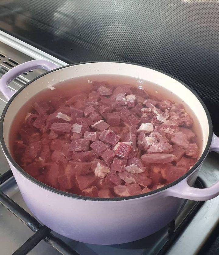 merebus daging sapi (instagram.com/fatmadeden)