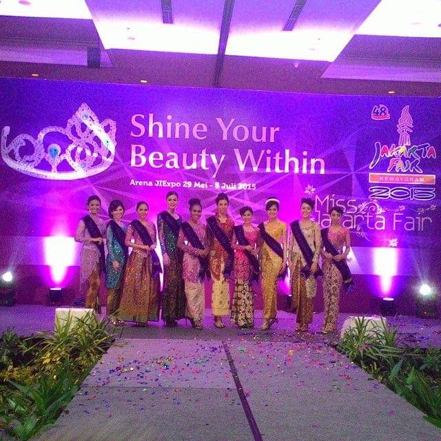 Kebaya Maria Christy (instagram.com/lamu_indonesia)