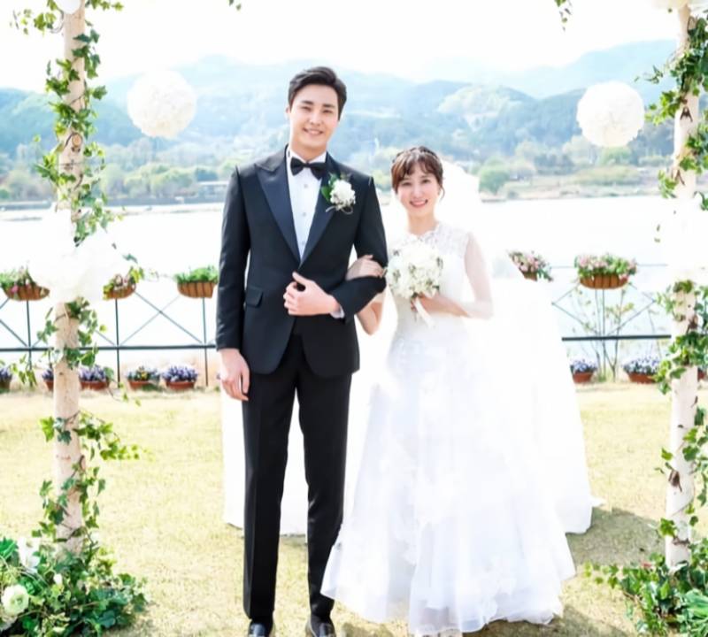 Lee Tae Hwan dan Park Eun Bin di Father, I'll Take Care of You (instagram.com/leetaehwan0221)
