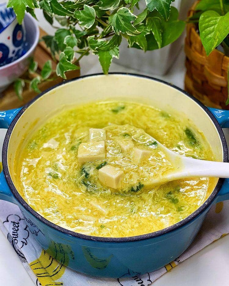 ilustrasi sup tahu telur (instagram.com/dada.tastes)