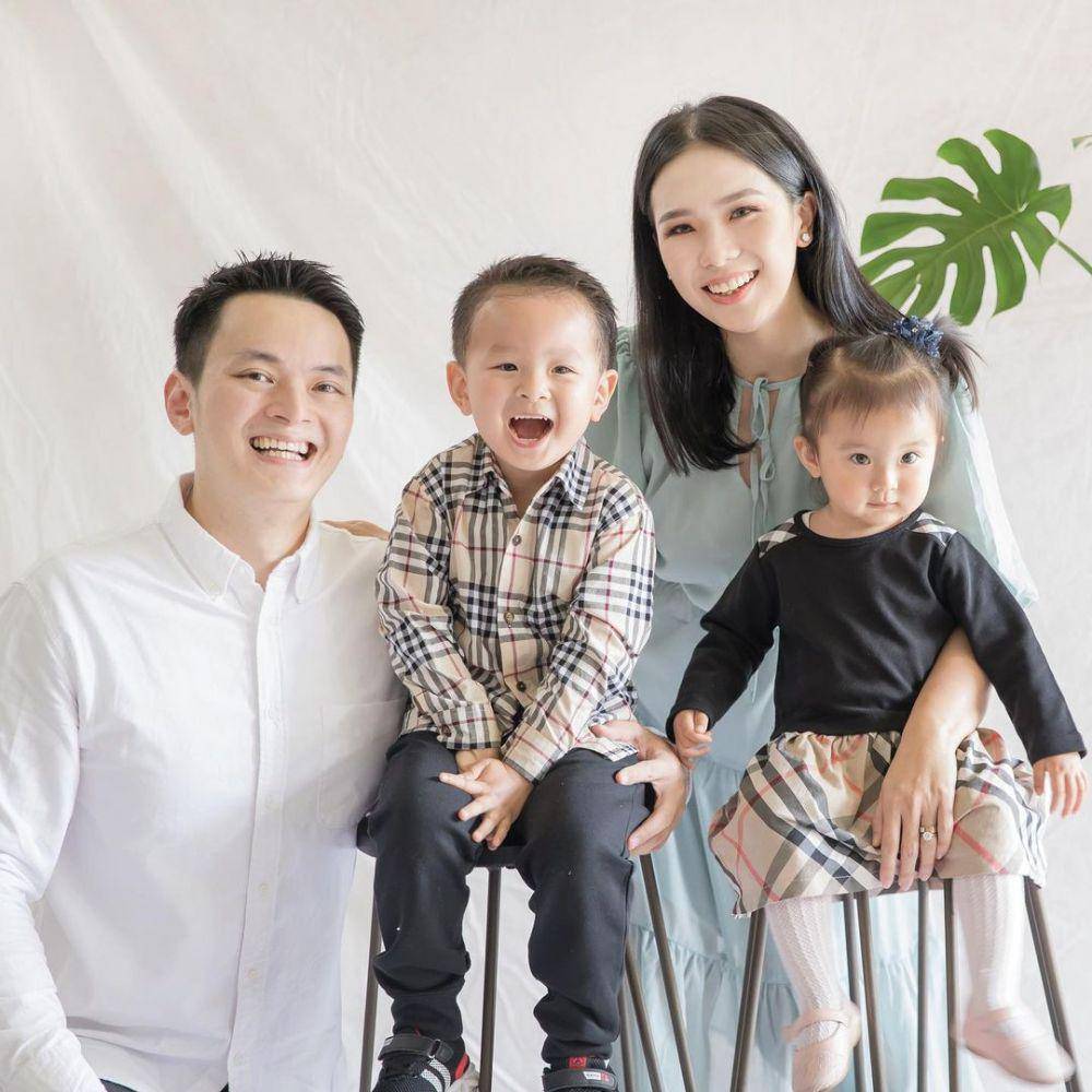 potret keluarga Devina Hermawan (instagram.com/devinahermawan)