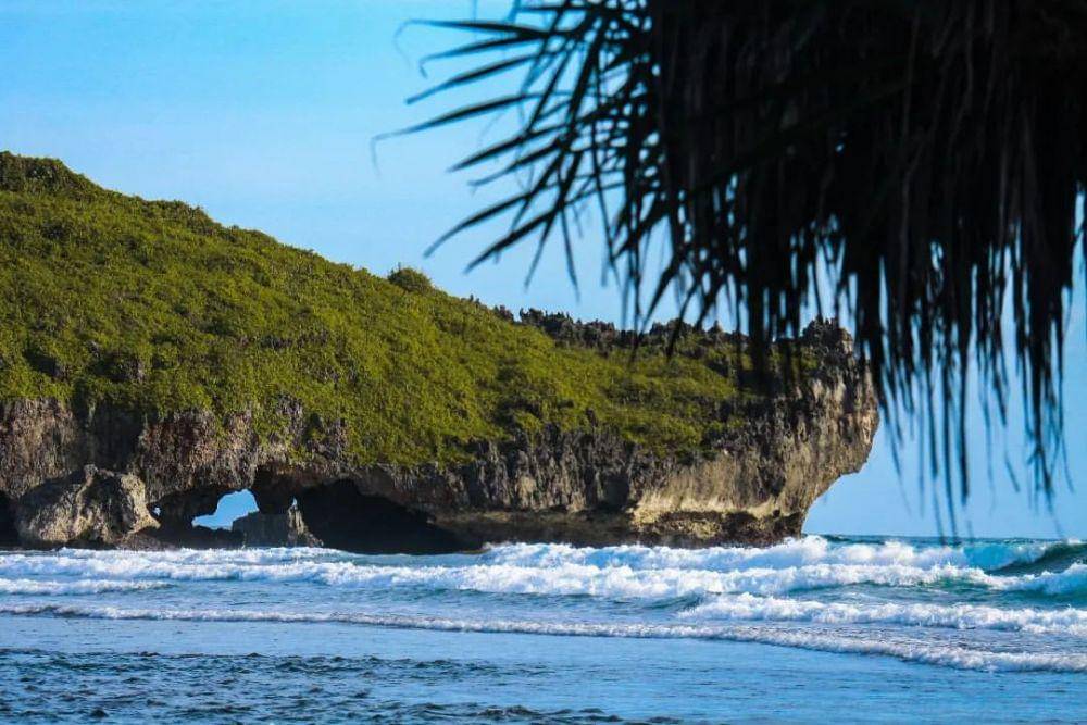 potret pesona Pantai Slili (instagram.com/rshzlyy)