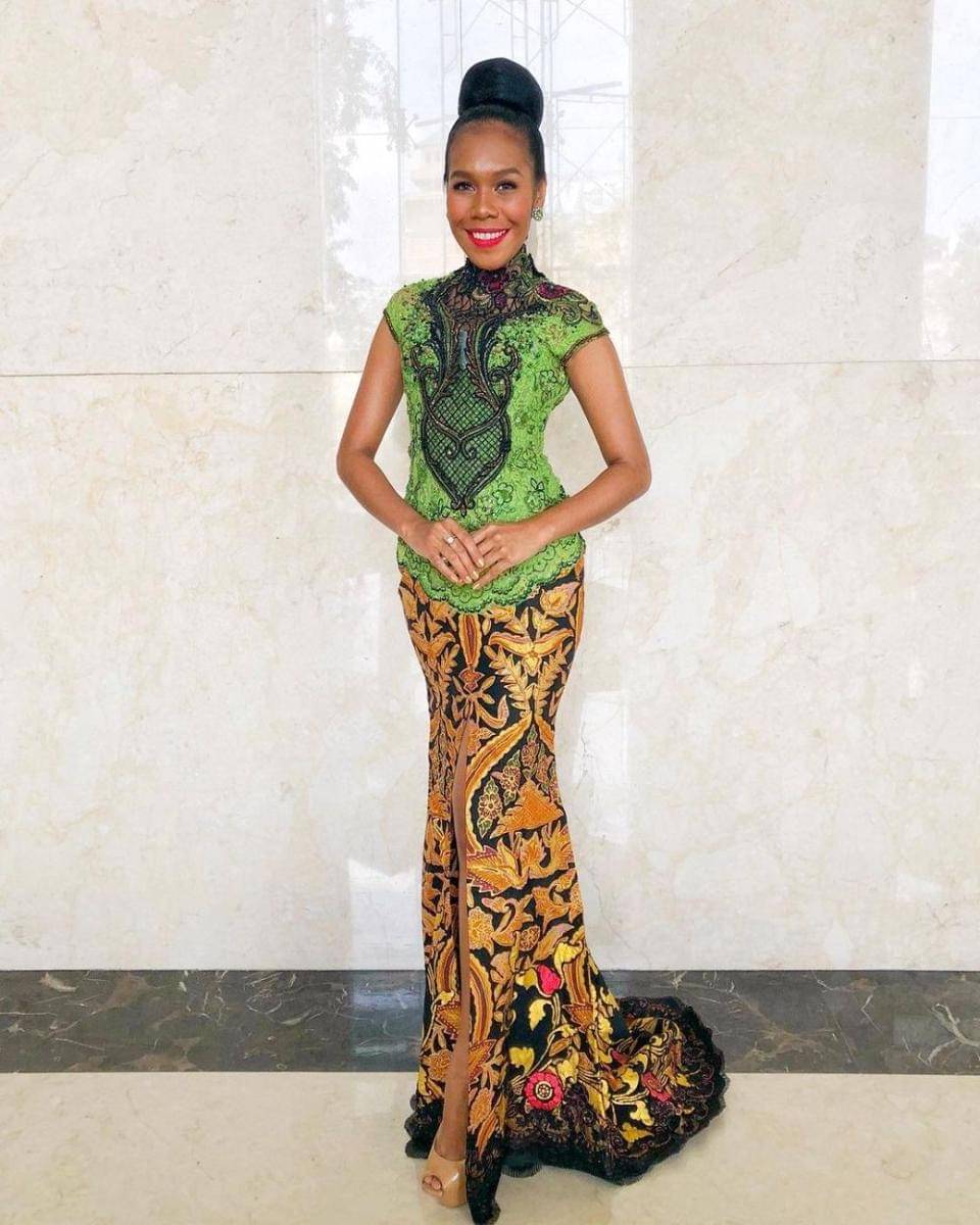Kebaya Maria Christy (instagram.com/christy_mariaa)