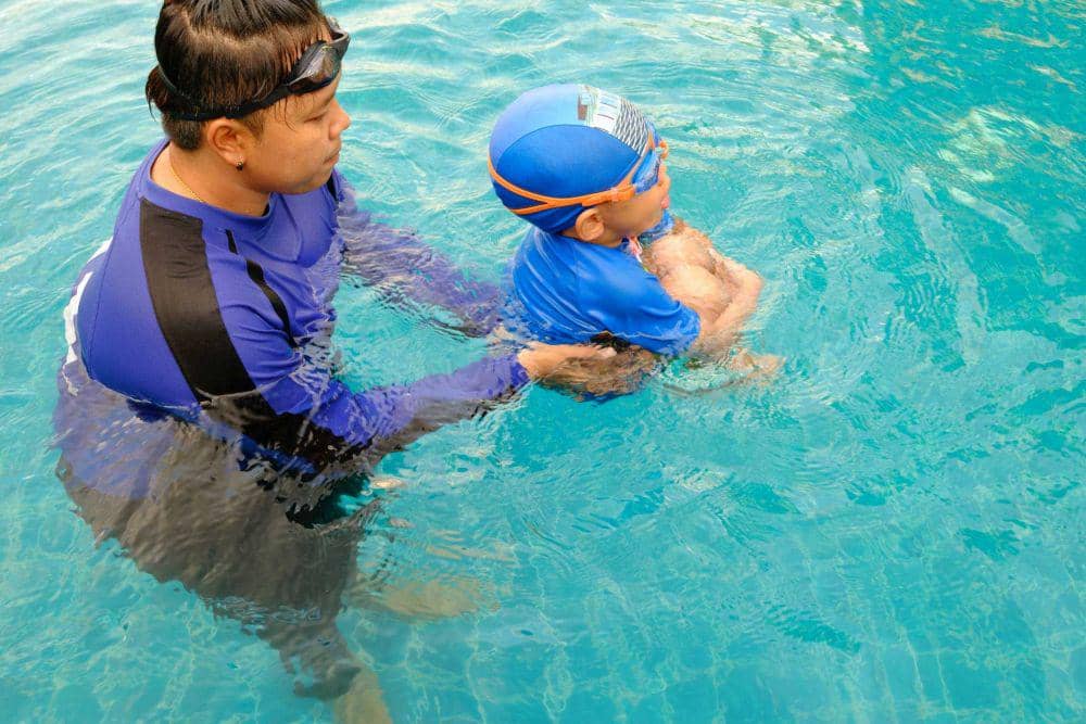 ilustrasi kelas berenang (pexels.com/@Porapak_Apichodilok)