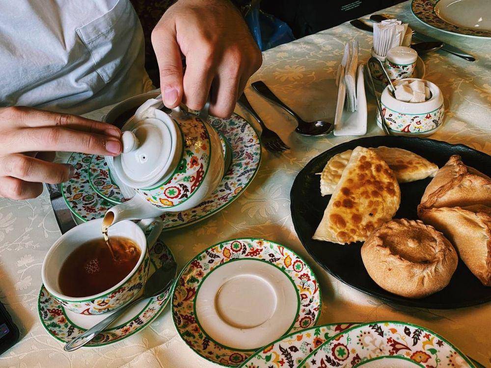 makanan khas Tatar (instagram.com/nezdeshniy_)