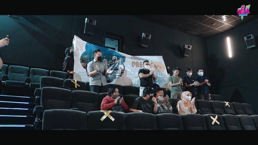 potret momen kejutan kehamilan anak kedua Irish Bella dan Ammar Zoni (dok. youtube.com/AishTV)