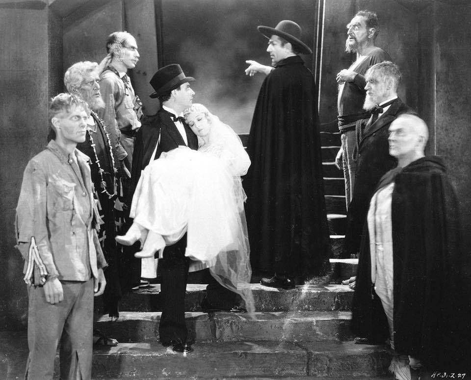cuplikan film white zombie (bigcomicpage.com)