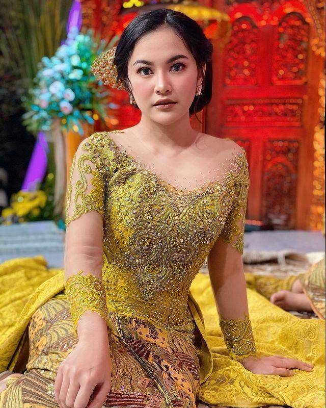 Mahalini Raharja (instagram.com/mahaliniraharja)