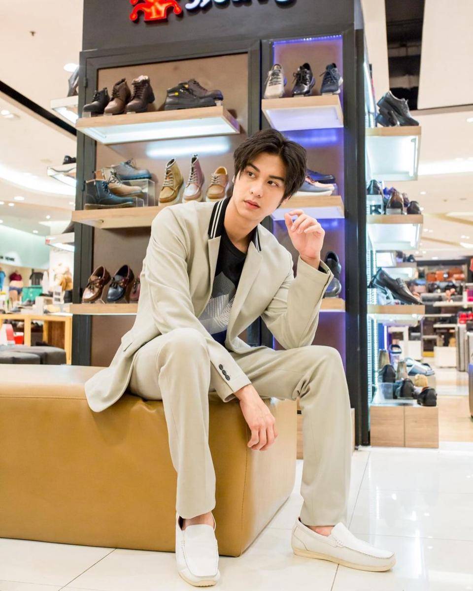 August Vachiravit (instagram.com/aaugust007)