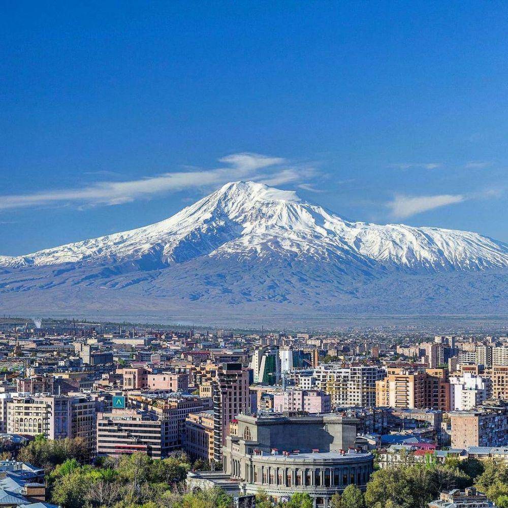potret Gunung Ararat (instagram.com/fabriziom1964)