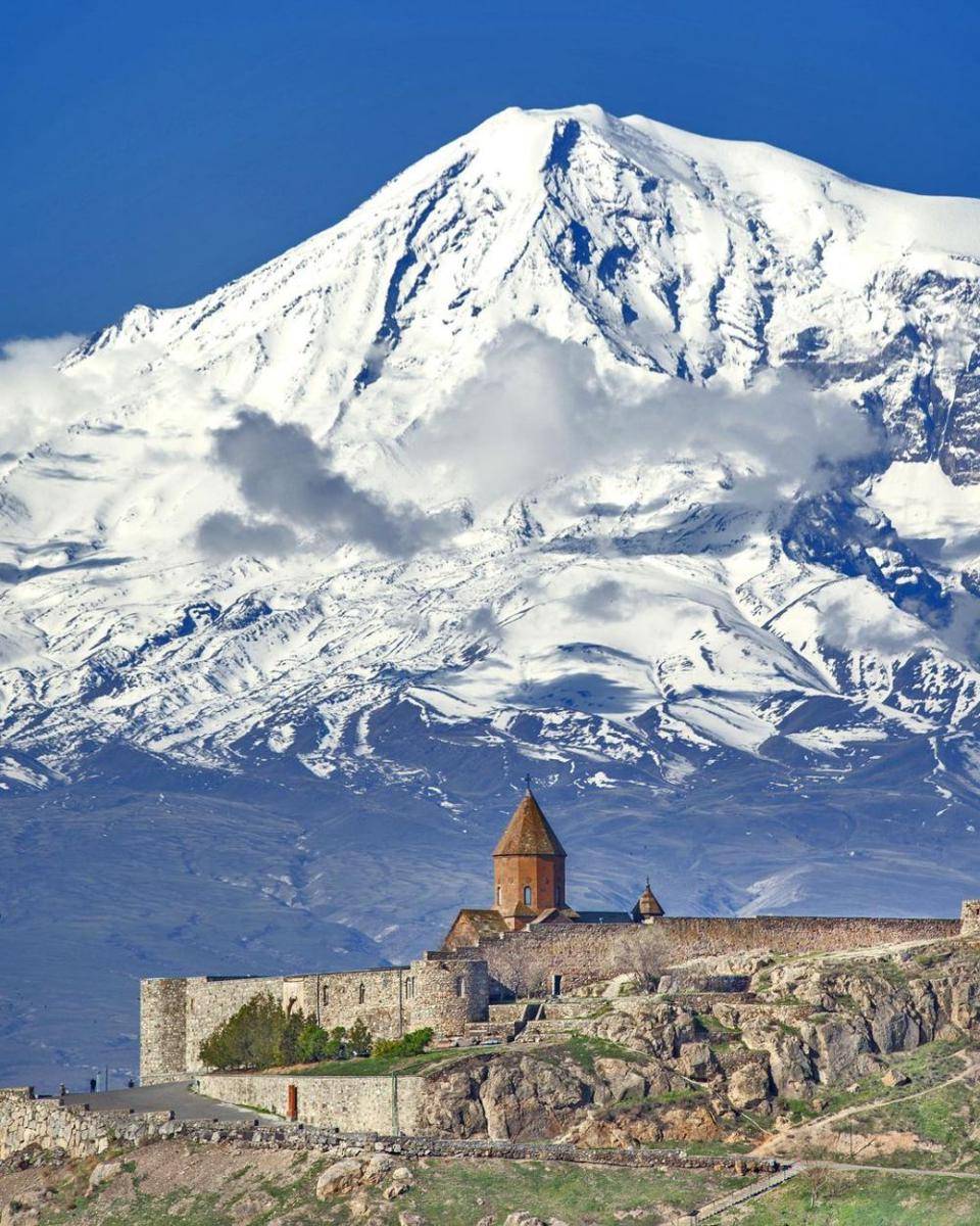 potret Gunung Ararat (instagram.com/wanderlustmag)