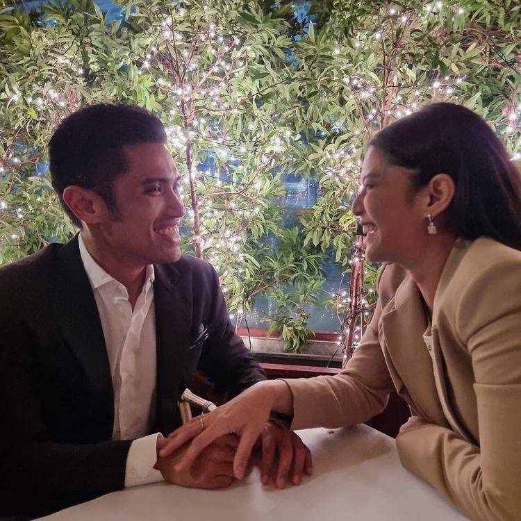 Maulana Indraguna Sutowo dan Dian Sastrowardoyo (Instagram.com/therealdisastr)