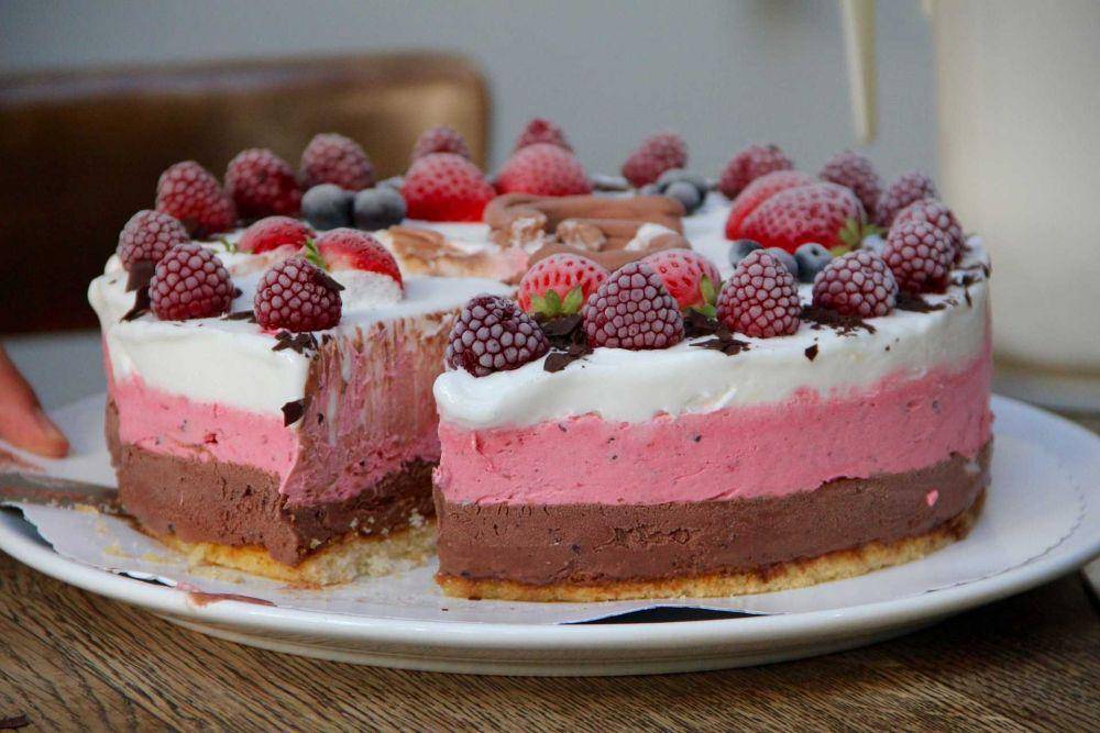 ilustrasi es krim cake (pixabay.com/Bernhard Mülhens)