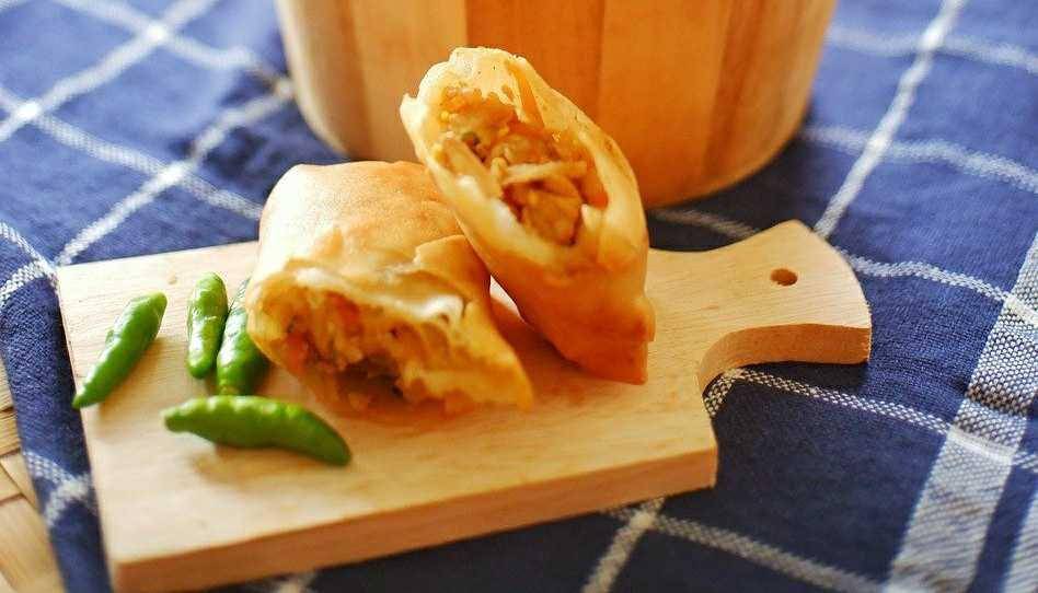 ilustrasi lumpia jagung moza (pixabay.com/Chandra Nurwidya)