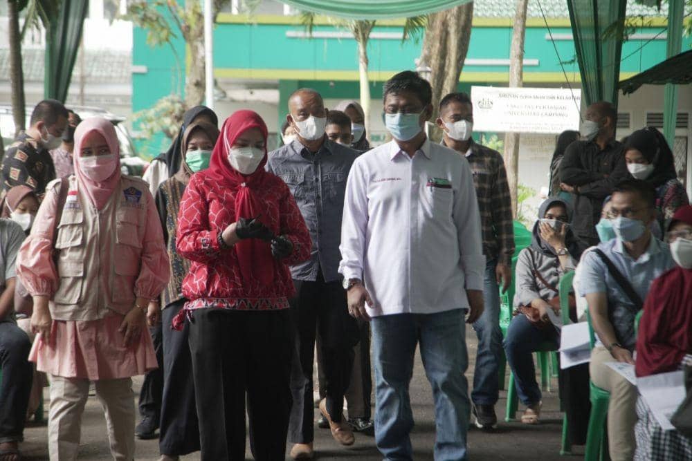 Universitas Lampung (Unila) membuka sentra vaksinasi booster (dosis ke-3) sebanyak 1.000 dosis, Minggu (20/2/2022). (Dok. Unila).
