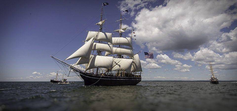 Kapal Charles W. Morgan yang dibuat pada tahun 1841. (oceanservice.noaa.gov)