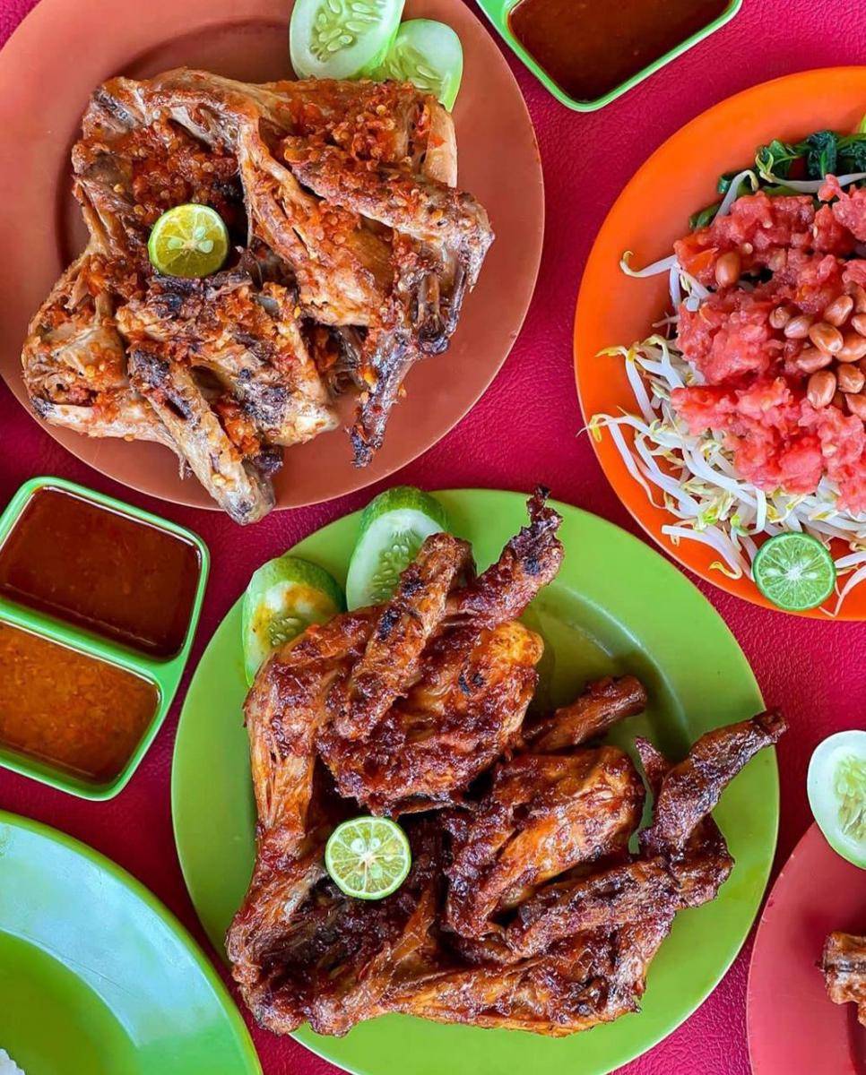 Ayam Taliwang Pak Rosidi (instagram.com/ajakmakan)