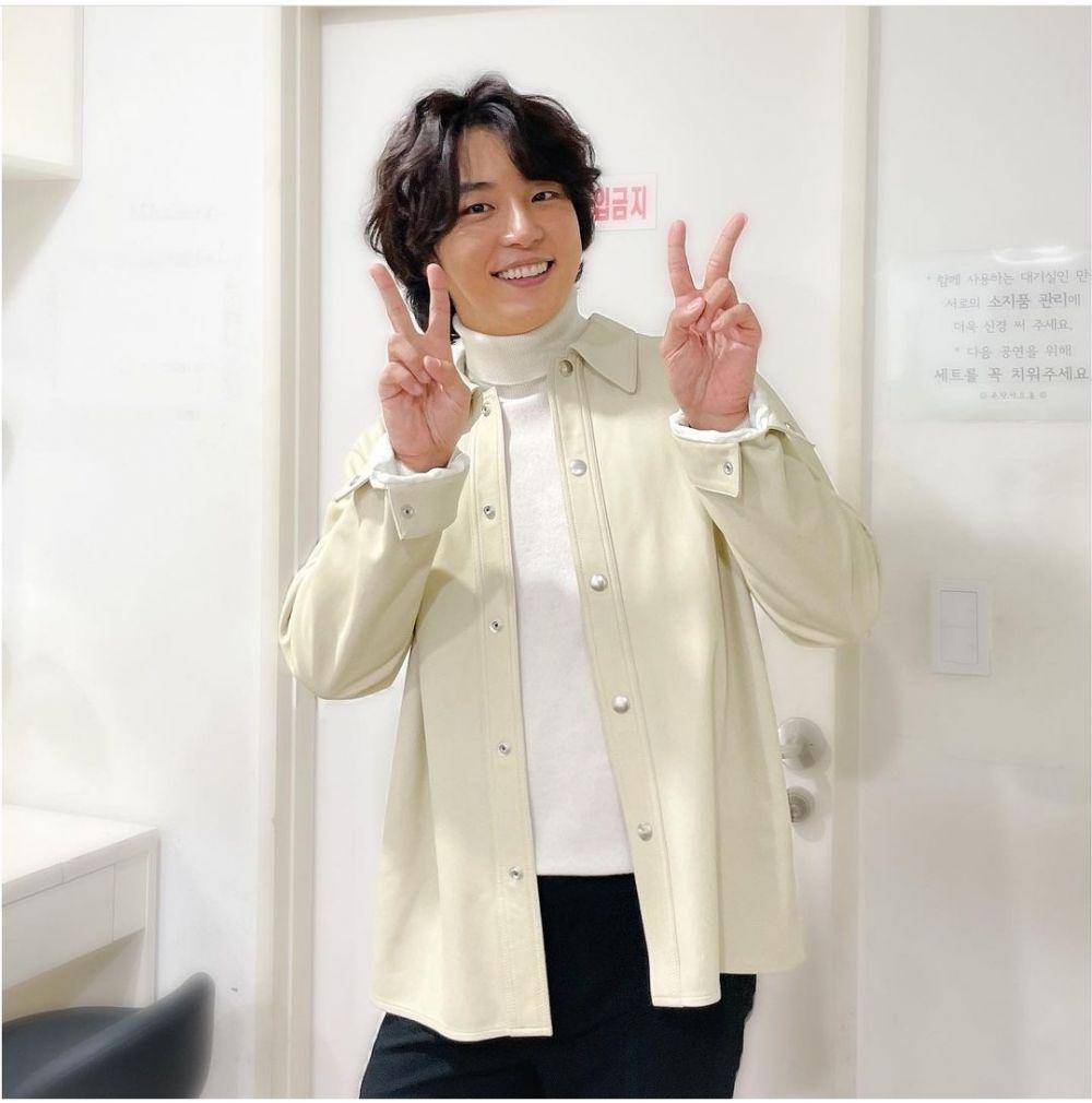 Yoon Shi Yoon (instagram.com/moa_ent)