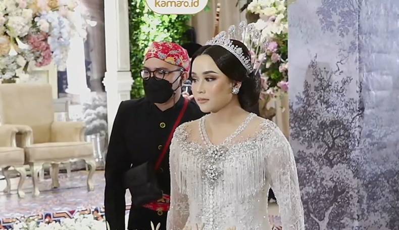 Syifa adik Ayu Ting Ting (YouTube.com/Kamaro id)