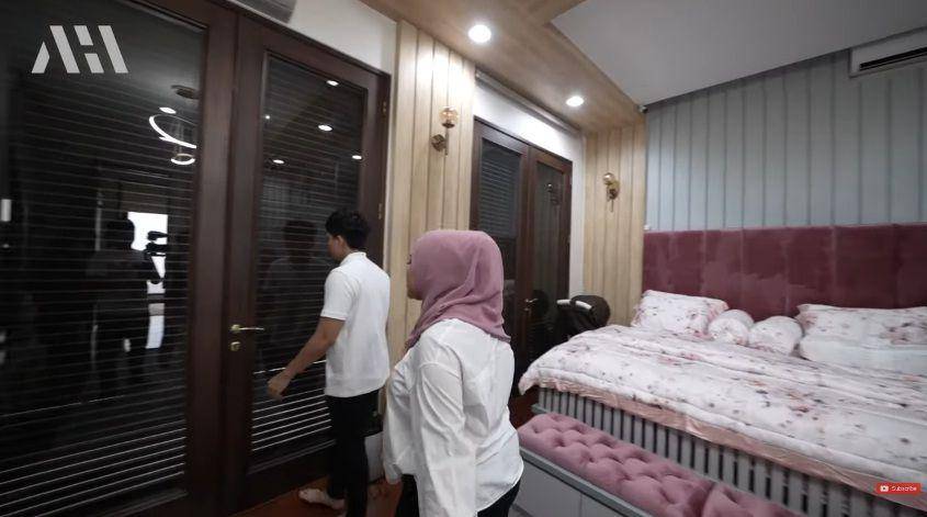 potret kamar tidur anak Atta Halilintar dan Aurel Hermansyah (youtube.com/AH)