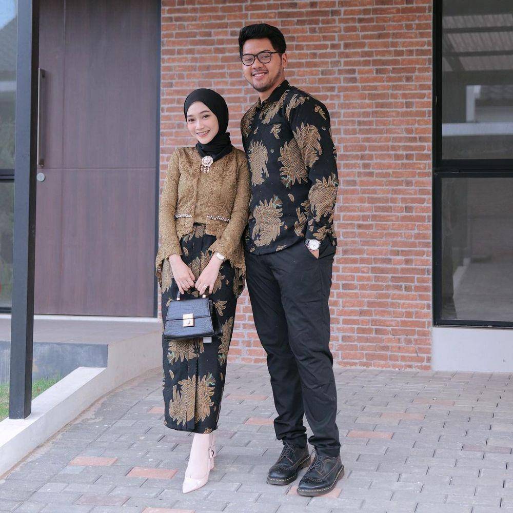 OOTD kondangan couple. (instagram.com/sin.sr)