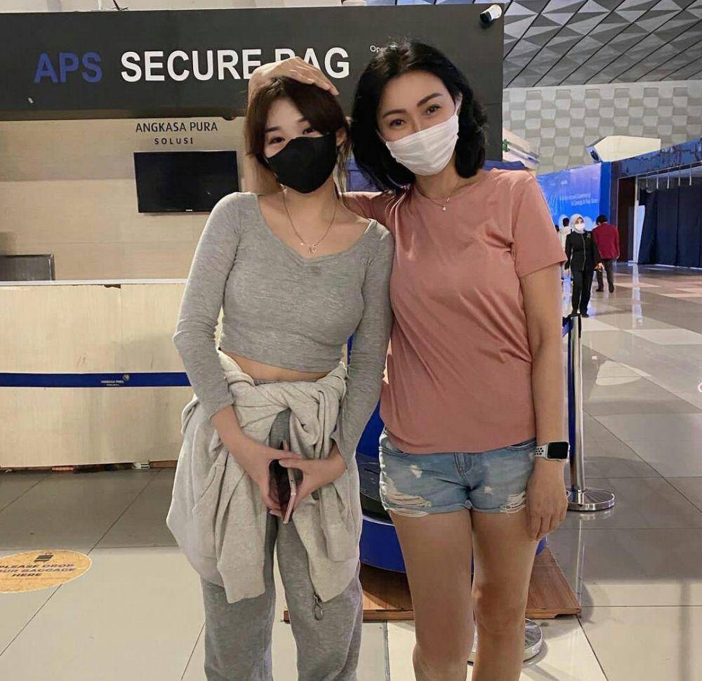 Livy Renata dan mama (instagram.com/susana.rahardjo)