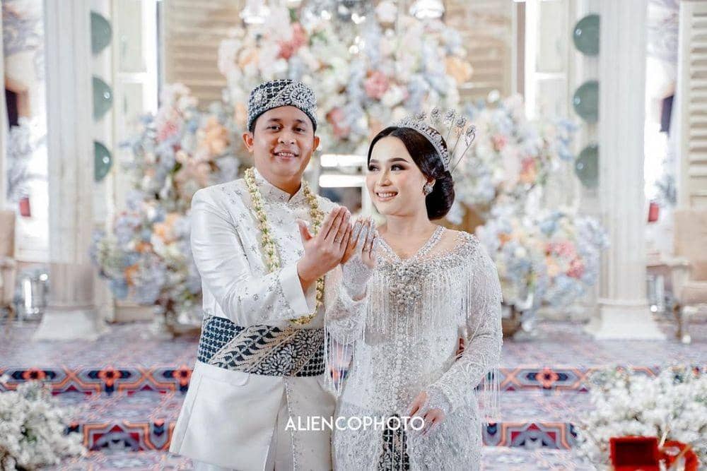 Momen akad nikah Syifa adik Ayu Ting Ting (@aliencophoto via instagram.com/nandafachrizaal)